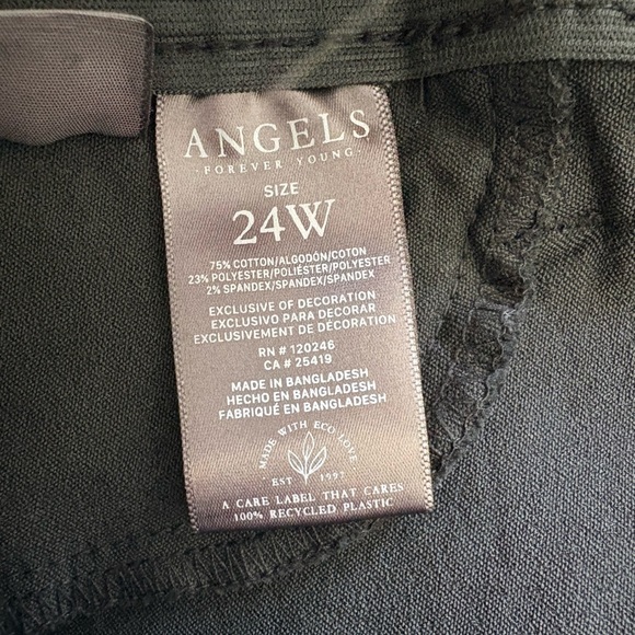 Angels Forever NWT black plus size 24W stretch Bermuda shorts - Picture 11 of 14